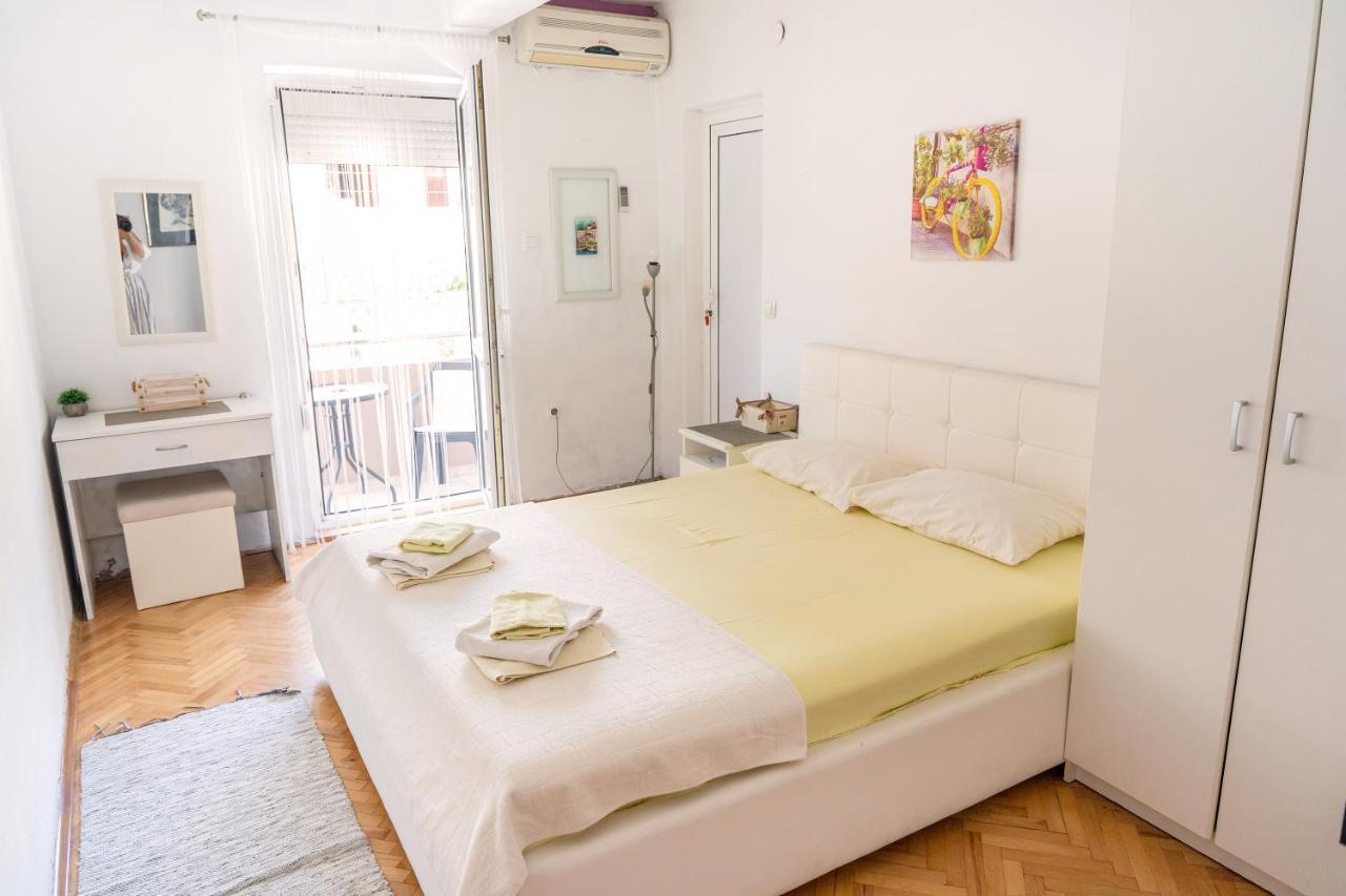 Guest House Jasna Budva Buitenkant foto