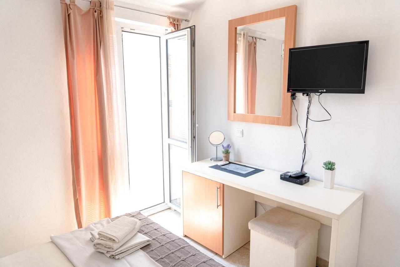 Guest House Jasna Budva Buitenkant foto
