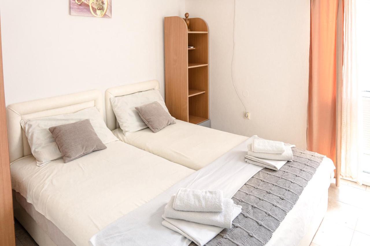Guest House Jasna Budva Buitenkant foto