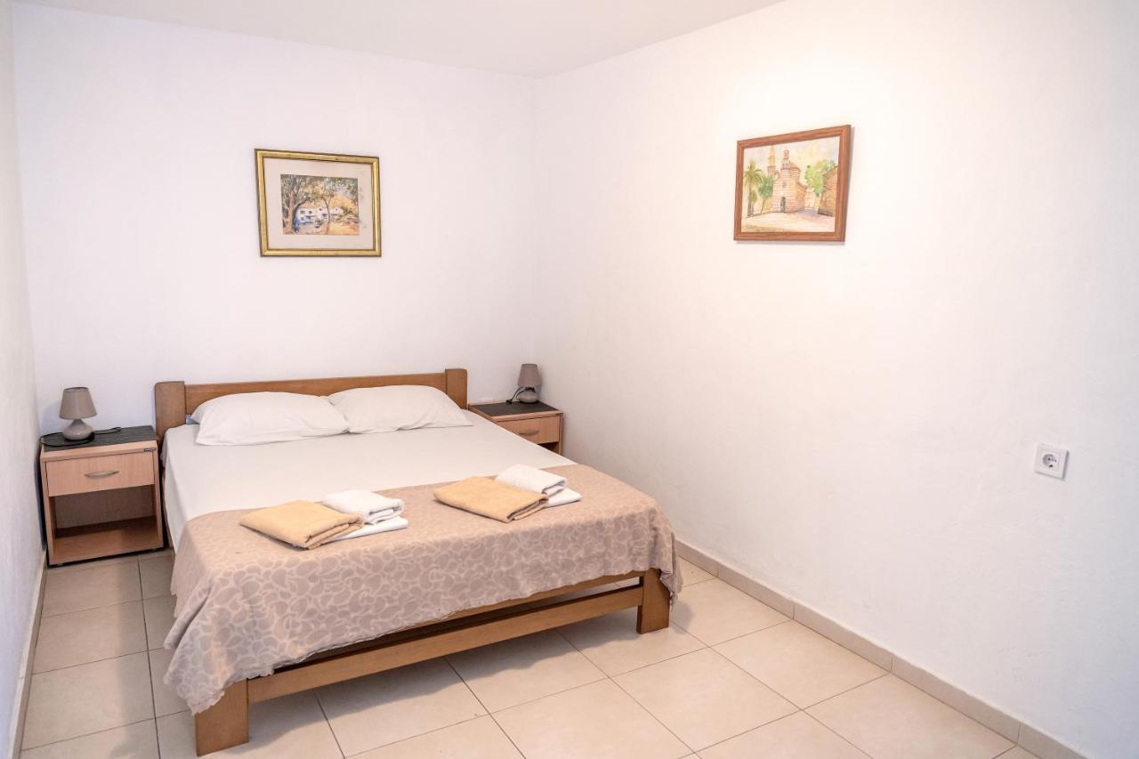 Guest House Jasna Budva Buitenkant foto