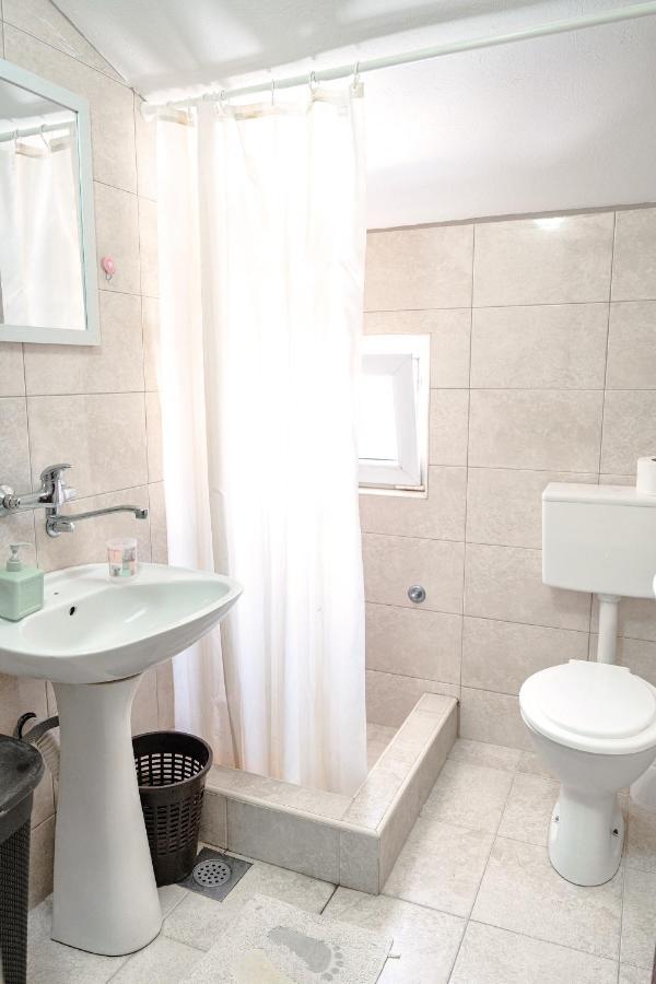Guest House Jasna Budva Buitenkant foto