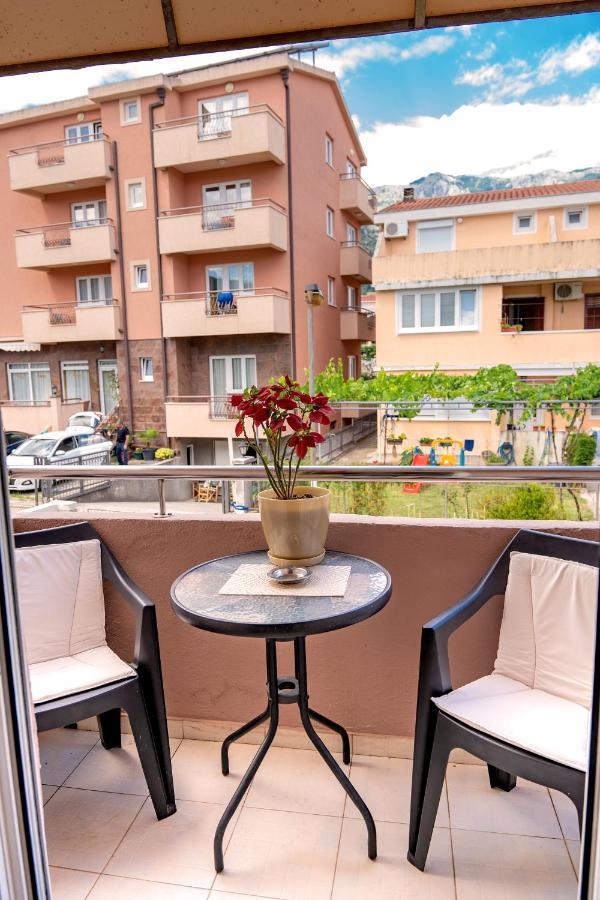 Guest House Jasna Budva Buitenkant foto
