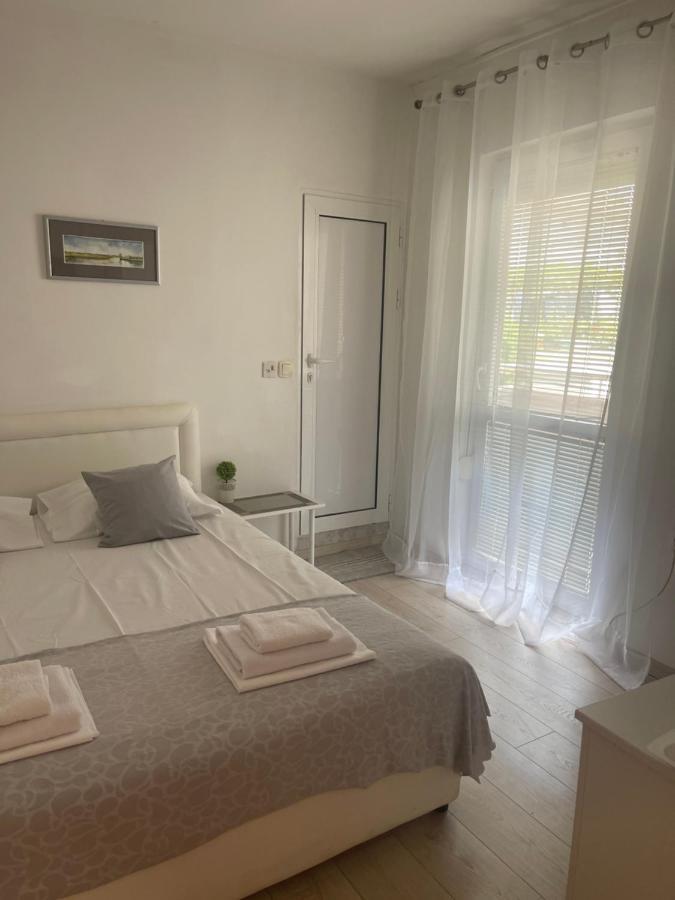 Guest House Jasna Budva Buitenkant foto