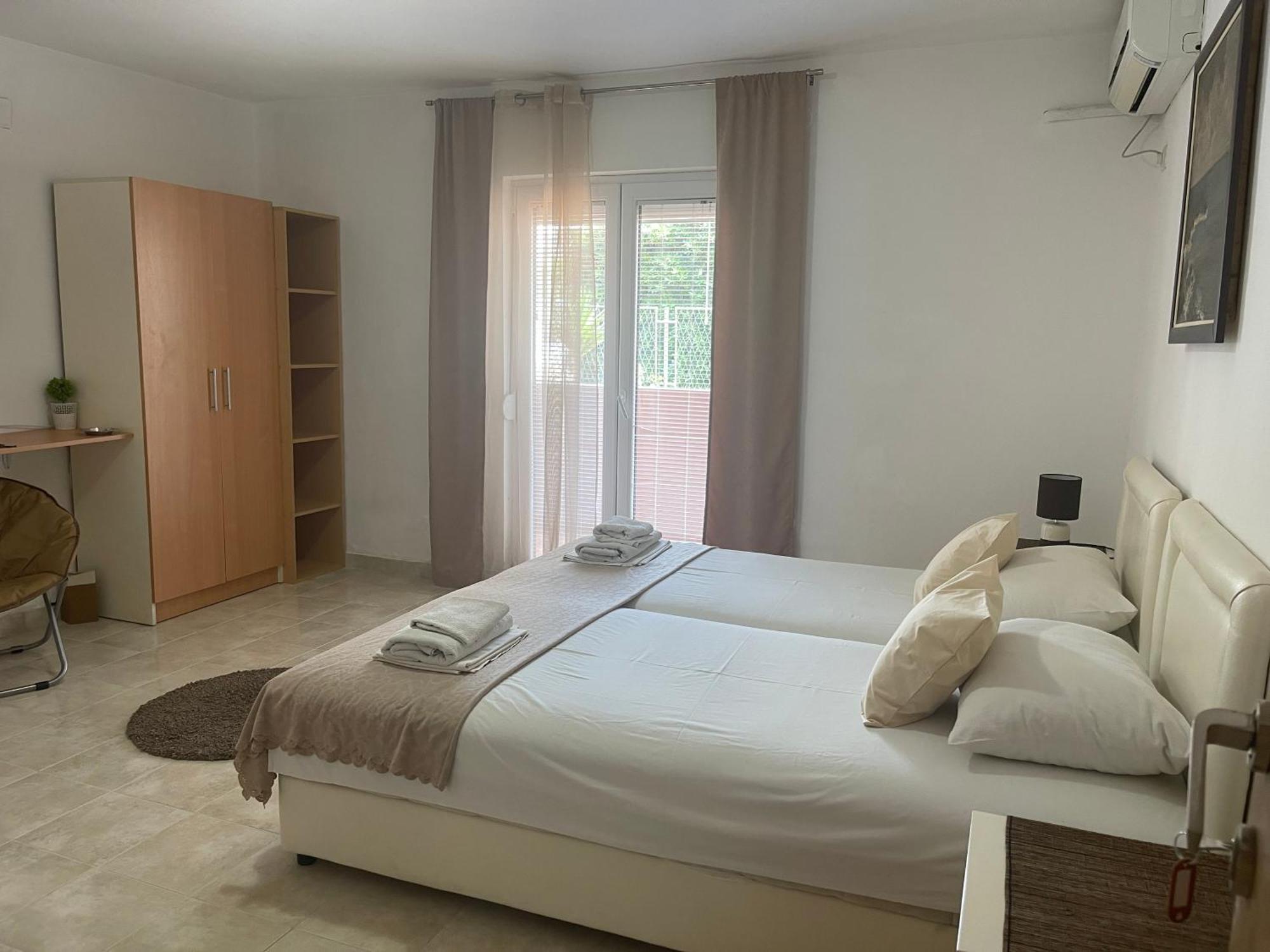 Guest House Jasna Budva Buitenkant foto