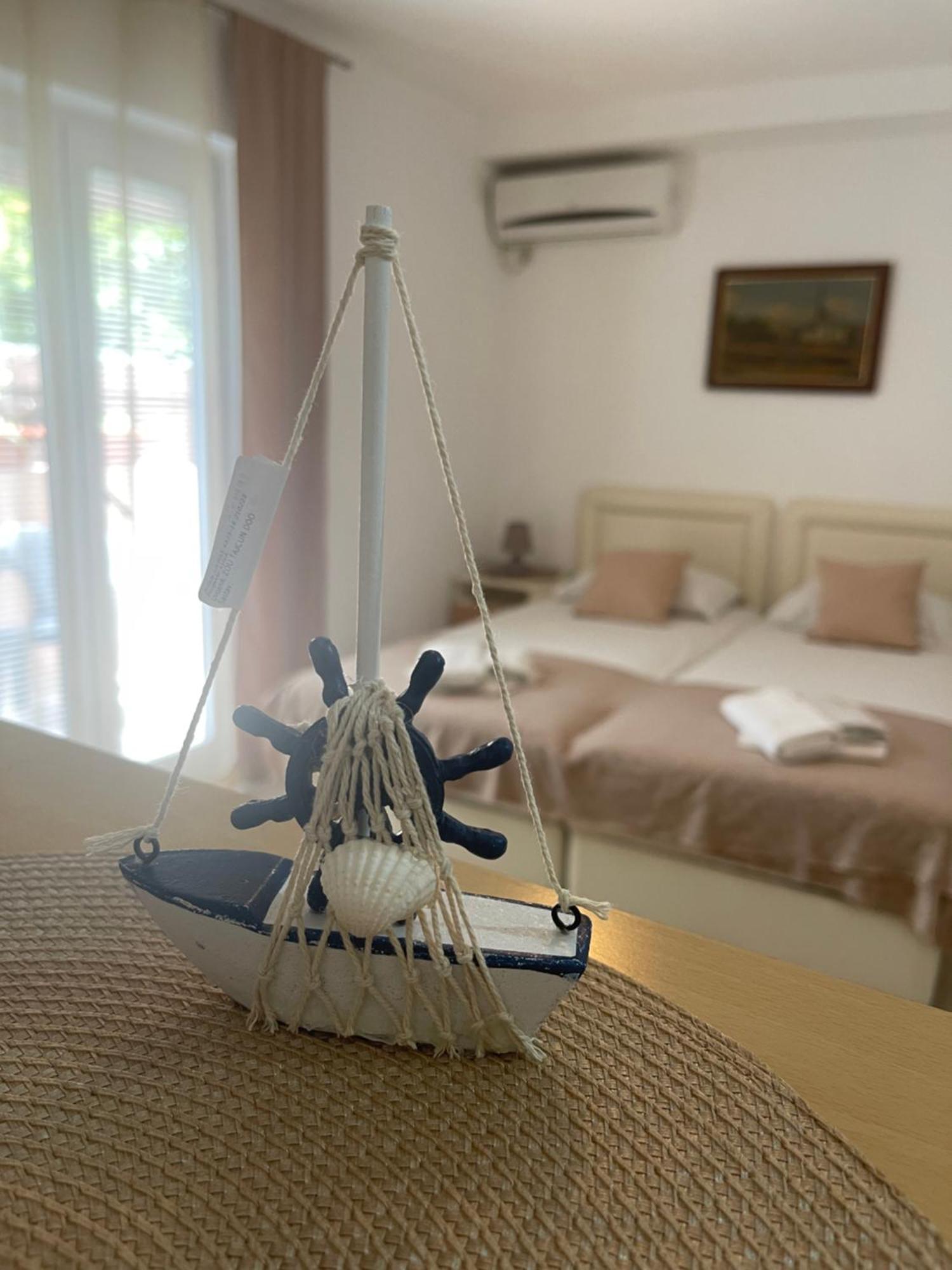 Guest House Jasna Budva Buitenkant foto